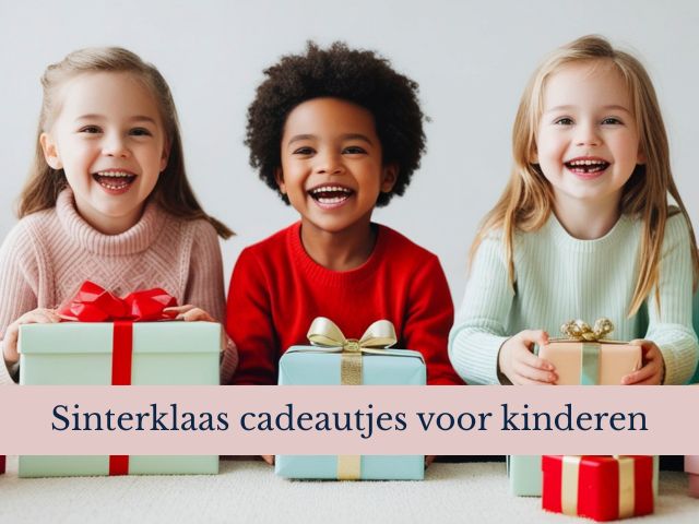Sinterklaas cadeautjes kind jongen meisje